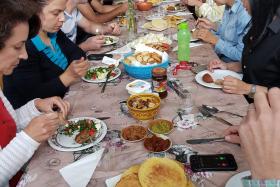 Lunch_PAIR_en_Huis_van_Vrede_september_2017.._kopie.jpg